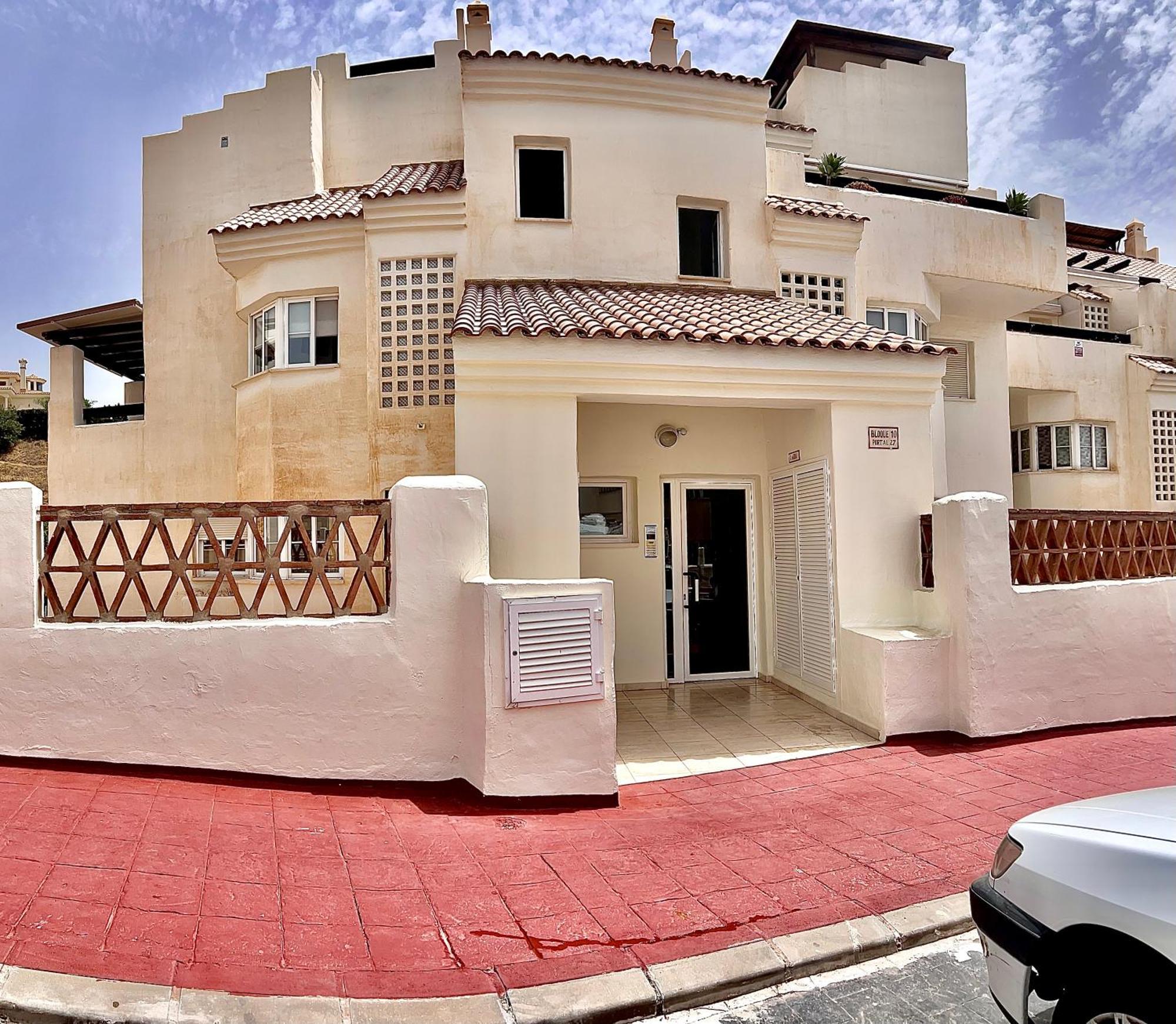 Beautiful Apartment With Pools, Playground And Paddle Tennis - Family Friendly And Near Vithas Hospital - Free Parking In Garage Benalmádena Exterior photo