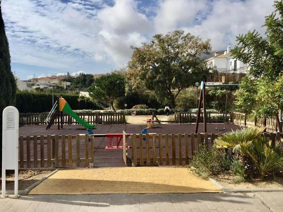 Beautiful Apartment With Pools, Playground And Paddle Tennis - Family Friendly And Near Vithas Hospital - Free Parking In Garage Benalmádena Exterior photo